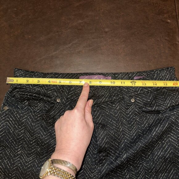 Gloria Vanderbilt Amanda Black Patterned Stretch Pants Size 12 - Picture 6 of 6